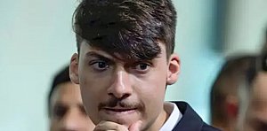 TROCA DE FARPAS! Nikolas Ferreira chama Jair Renan de  toupeira cega