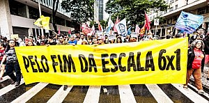 Ato do 1º de Maio em SP exige fim da escala 6x1 e combate ao feminicídio