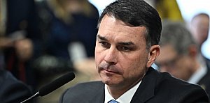 CPMI do INSS avança para quebrar sigilo de Flávio Bolsonaro por elo com esquema do Banco Master