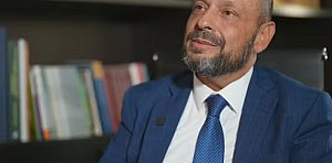 Lula afasta presidente do INSS, indicado por Bolsonaro,  e busca gestão mais humana