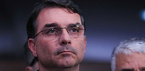 Tebet enterra candidatura de Flávio Bolsonaro após escândalo com Daniel Vorcaro: "Insustentável"