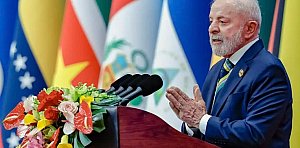 "Não somos mais colônias", Lula defende soberania de América Latina e África em fórum histórico na Colômbia