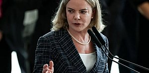 Gleisi DETONA Campos Neto por blindar fraude bilionária no banco Master