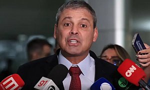 Invencível: Lindbergh detona "indústria de mentiras" e mostra que Lula lidera Datafolha apesar do jogo sujo