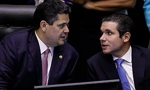 Alcolumbre e Hugo Motta são os políticos mais rejeitados  pelos eleitores