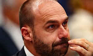 Moraes libera compartilhamento de provas contra Eduardo Bolsonaro para processo disciplinar