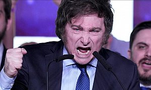 Milei celebra agressão dos EUA e oferece apoio da Argentina para "transição" na Venezuela