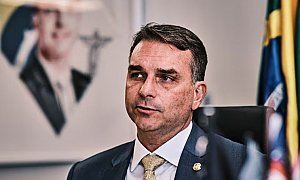 Flávio Bolsonaro vira alvo de CPI por elo com esquema do "Careca do INSS"