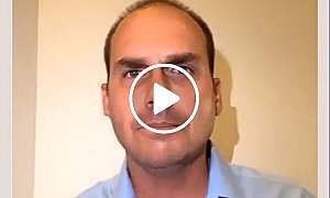Investigação aponta suspeitas e Eduardo Bolsonaro surta e xinga joranalistas em vídeo