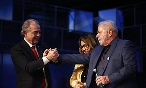 Lula destaca avanços do país e atribui desenvolvimento à nova gestão do BNDES
