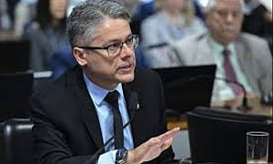 Derrota do bolsonarismo: CPI do Crime Organizado rejeita indiciamento de ministros