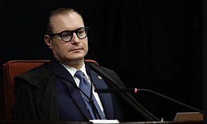 Zanin autoriza: PF cumpre mandados em investigação sobre venda de decisões no STJ