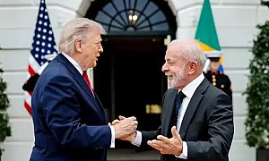 O trator de Lula: Presidente cala a mídia, isola bolsonaristas e volta consagrado dos EUA
