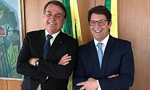 Intercept expõe tratativas de Frias para encontro secreto entre Bolsonaro e Daniel Vorcaro