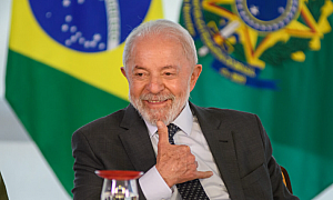 Lula faz história: Brasil atinge superávit recorde de US$ 10,5 bilhões em abril