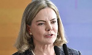 Gleisi Hoffmann detona promoção de ex-procurador da Lava Jato Januário Paludo