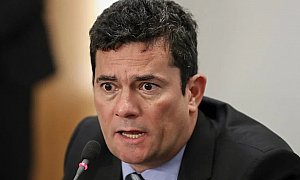 Sergio Moro utiliza evento do PL para atacar legitimidade do presidente Lula e as instituições