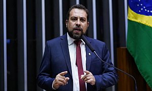 Boulos detona Zema e solta a bomba: "Defender trabalho infantil é coisa de psicopata"