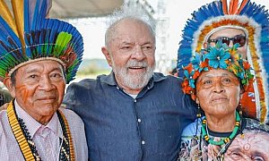 Lula e Sônia Guajajara anunciam força-tarefa para homologação de terras indígenas