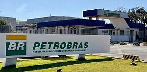 Petrobras firma contratos para transferir campos hibernados na Bacia de Campos para empresa francesa