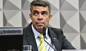 Ex-ajudante de ordens de Bolsonaro e seu sobrinho propõem acordo de não persecução penal ao MPF