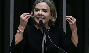 Gleisi Hoffmann desmente Folha e defende política fiscal do governo Lula