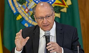 Alckmin defende implementação gradual da reforma tributária para fortalecer economia